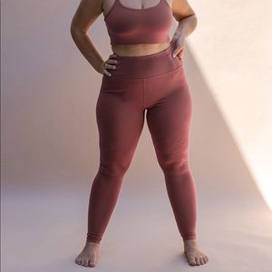 Girlfriend collective float legging fig